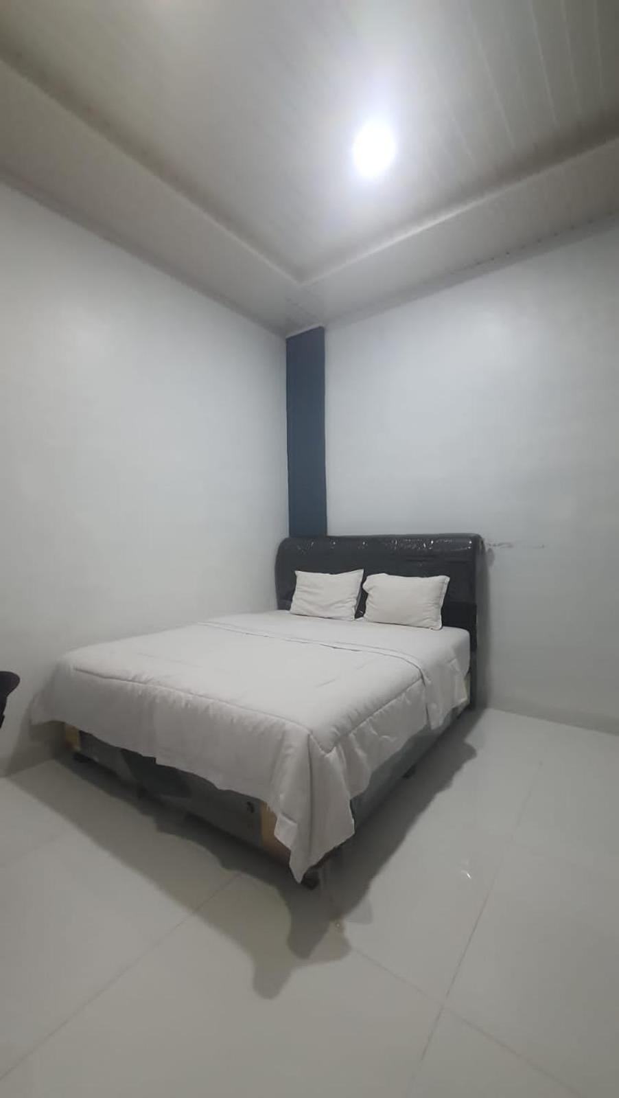 Hotel Spot On 92481 Modena Syariah Near Sd Negeri